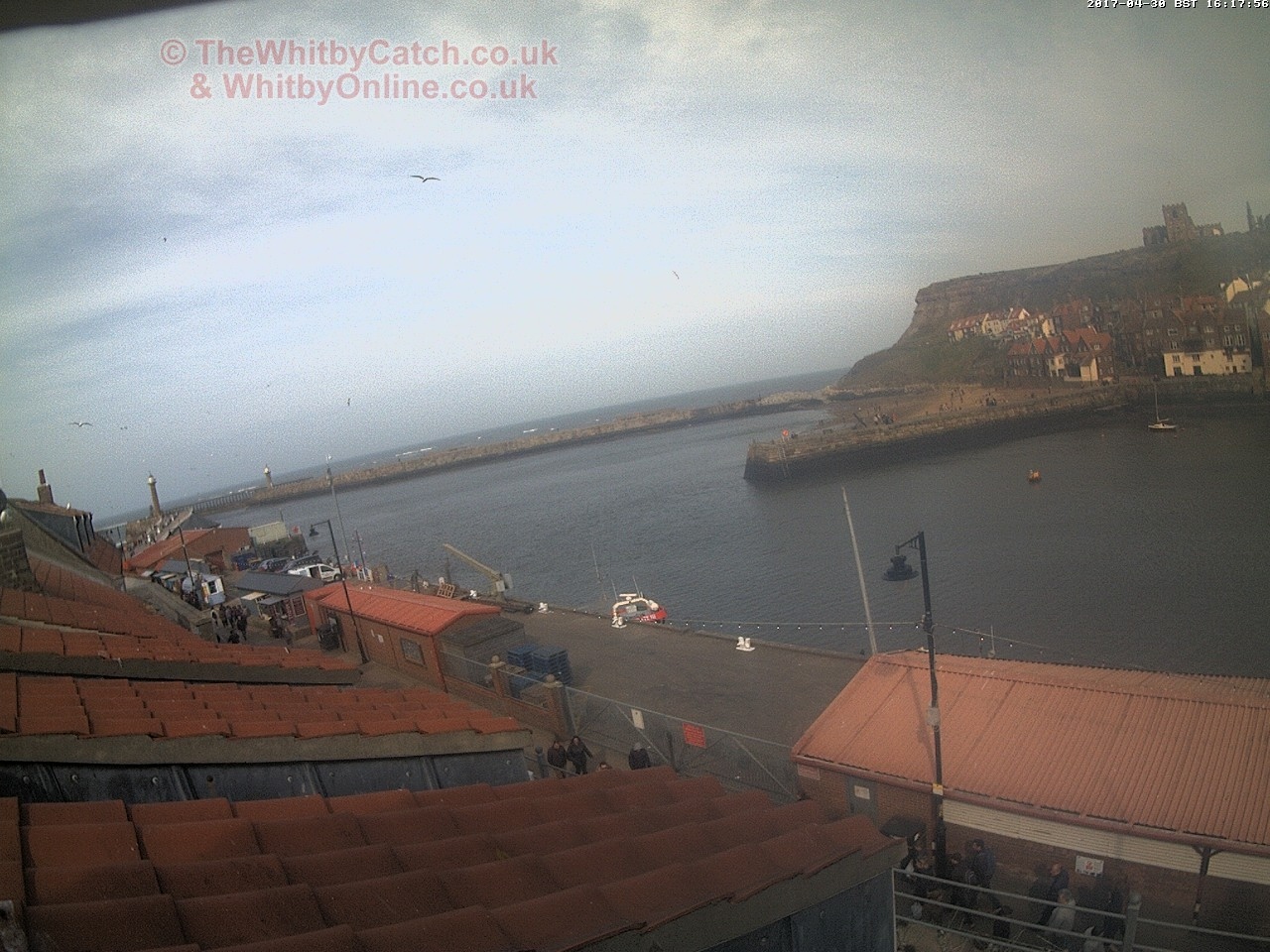 Whitby Sun 30th April 2017 16:18.