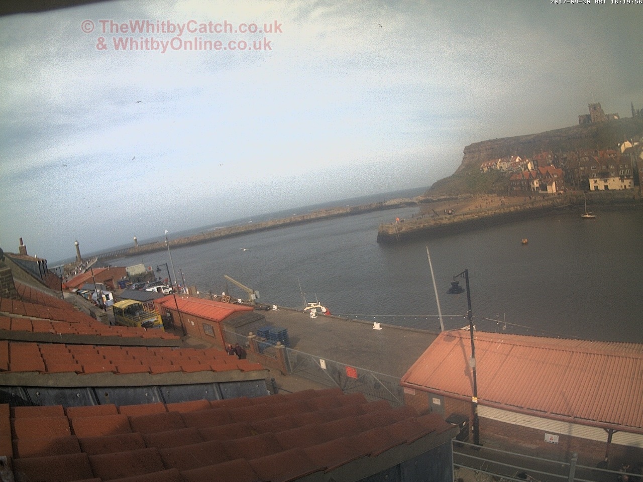 Whitby Sun 30th April 2017 16:20.
