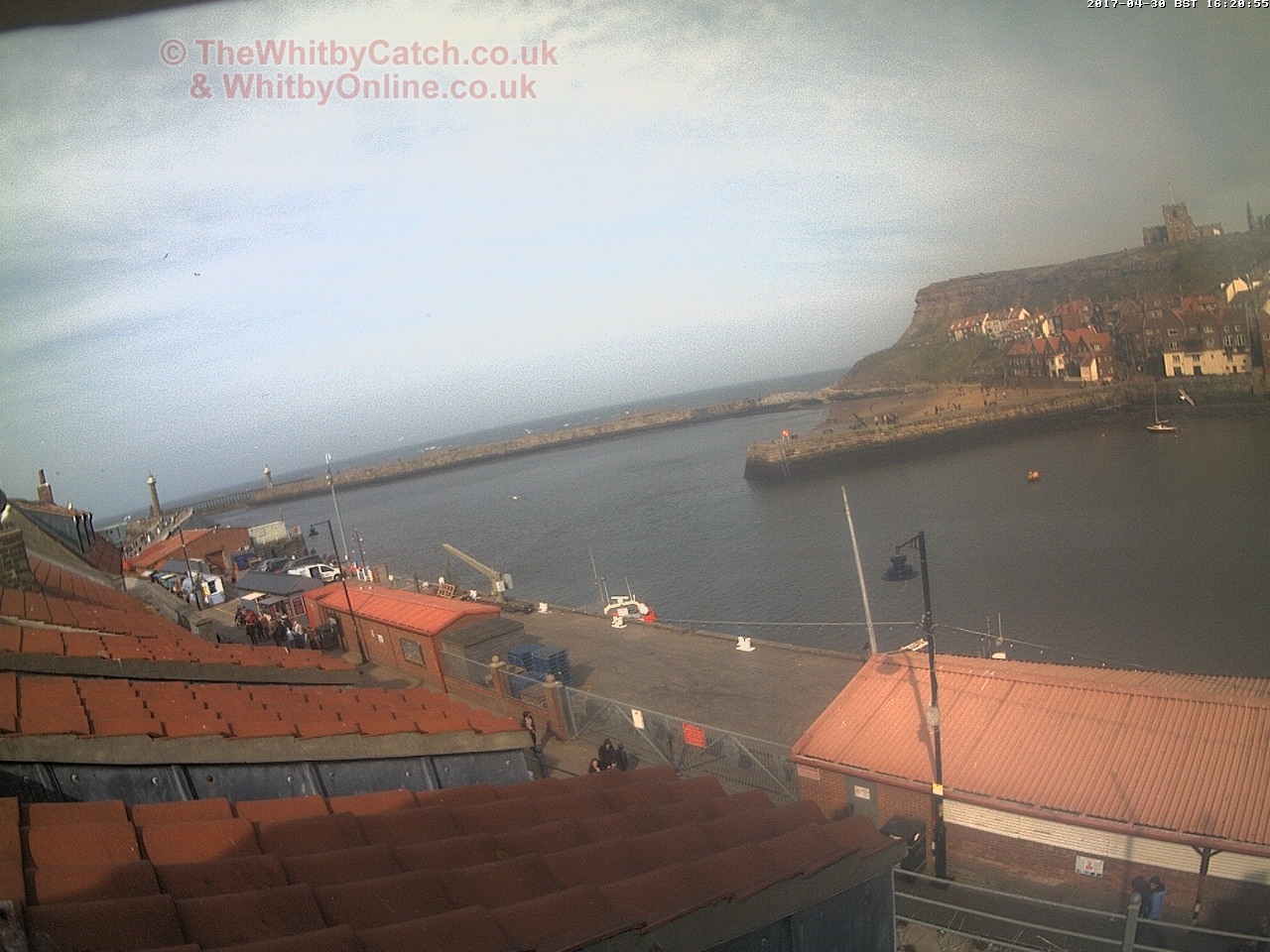 Whitby Sun 30th April 2017 16:21.