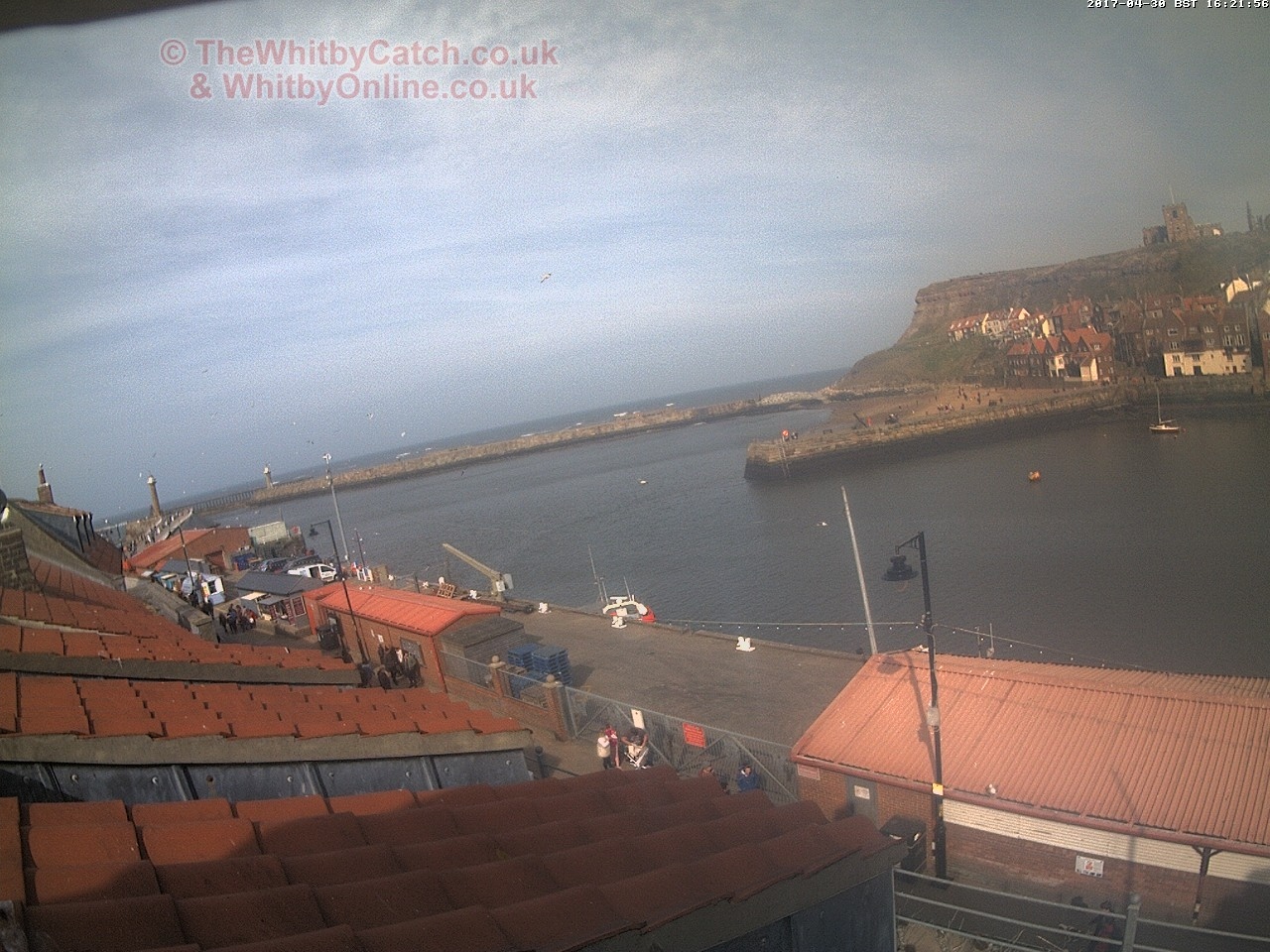 Whitby Sun 30th April 2017 16:22.