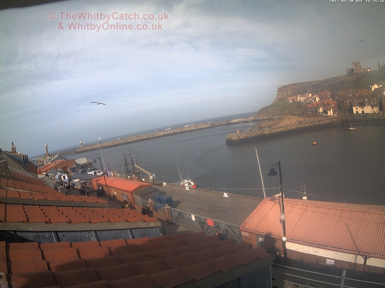 Whitby Sun 30th April 2017 16:36.