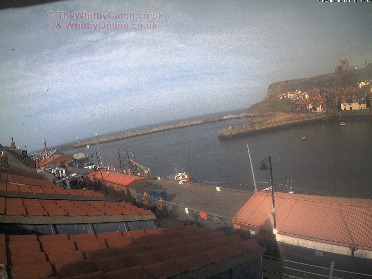 Whitby Sun 30th April 2017 16:46.
