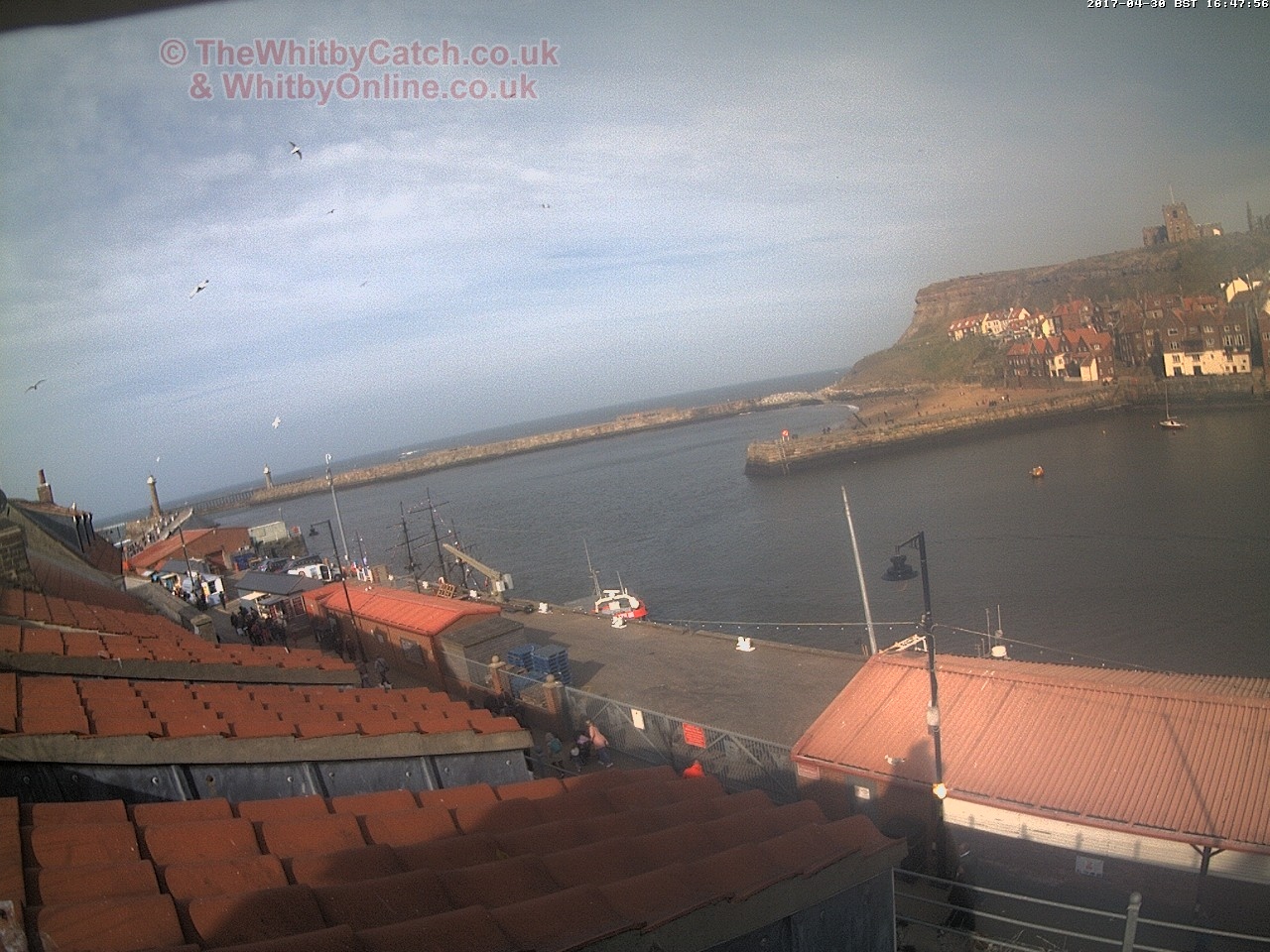 Whitby Sun 30th April 2017 16:48.