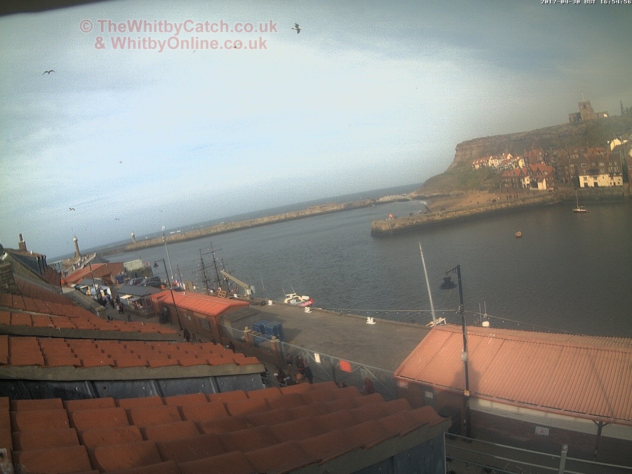 Whitby Sun 30th April 2017 16:55.