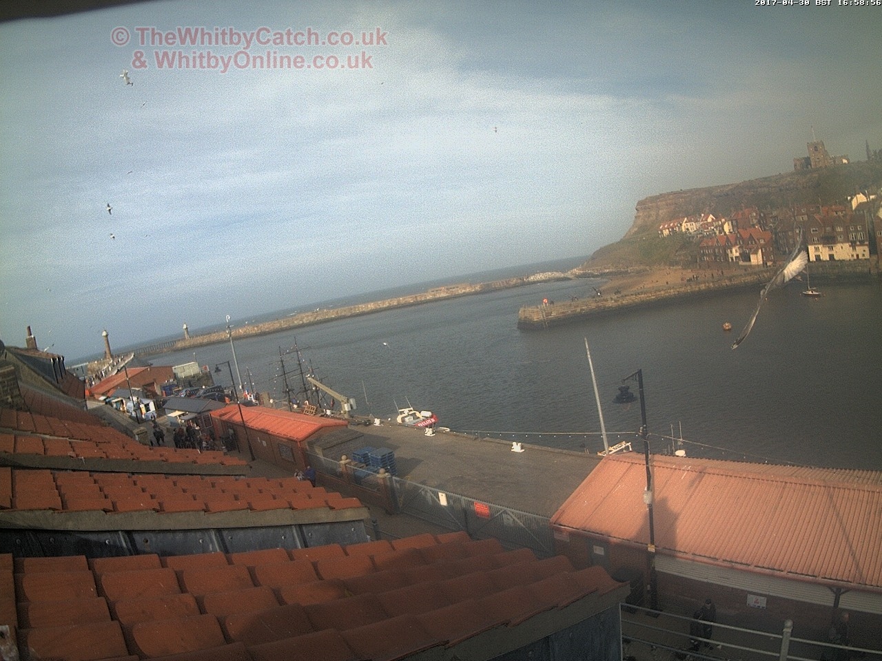 Whitby Sun 30th April 2017 16:59.