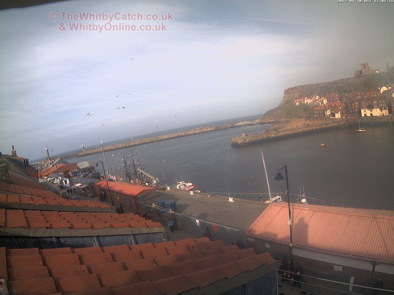 Whitby Sun 30th April 2017 17:06.