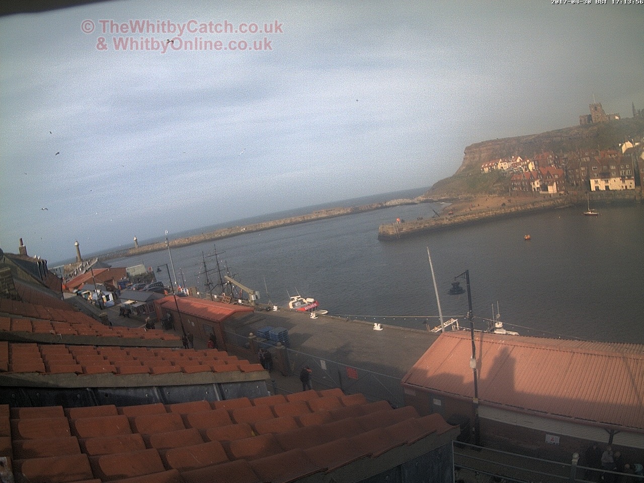 Whitby Sun 30th April 2017 17:14.