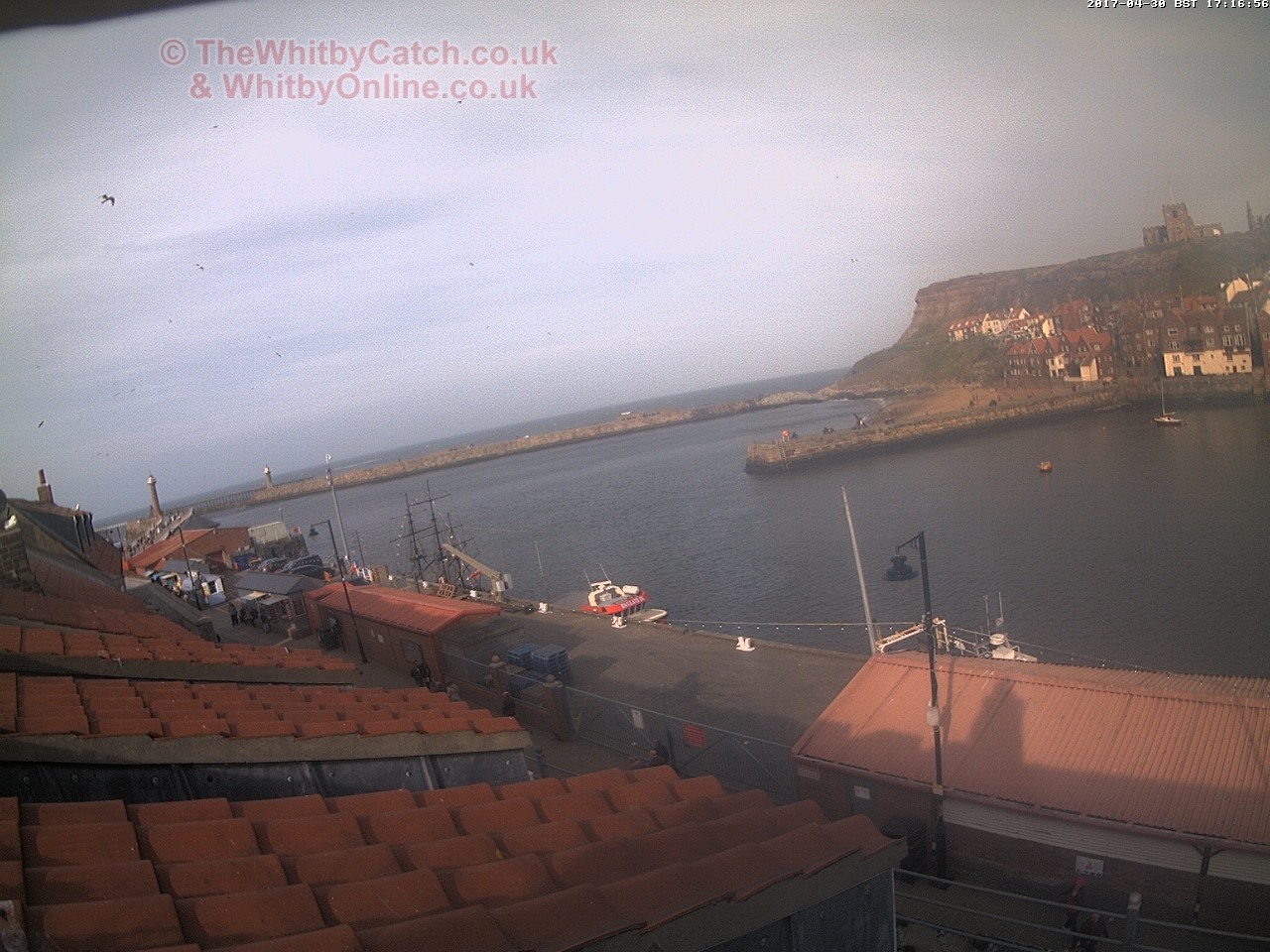 Whitby Sun 30th April 2017 17:17.