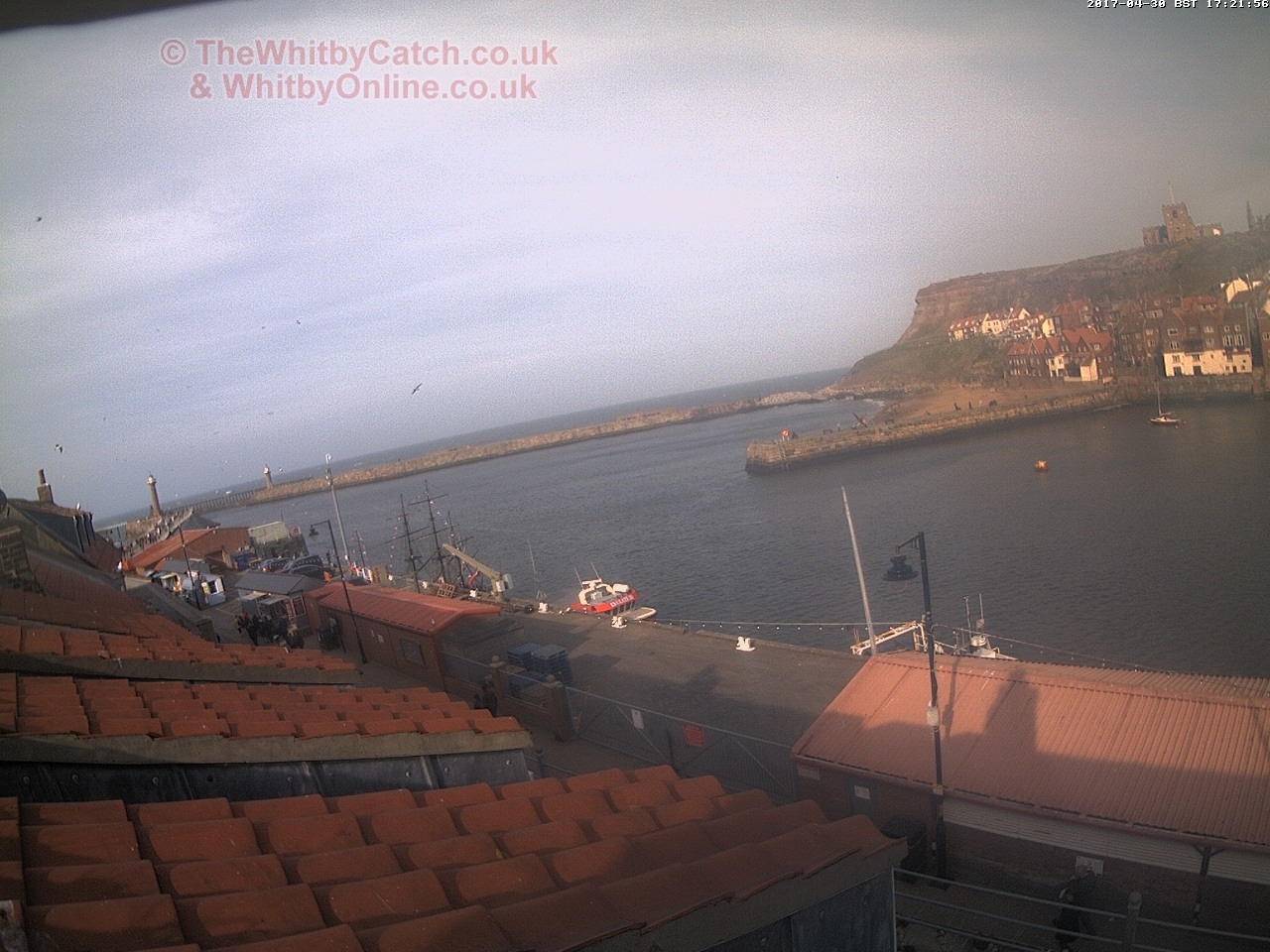Whitby Sun 30th April 2017 17:22.
