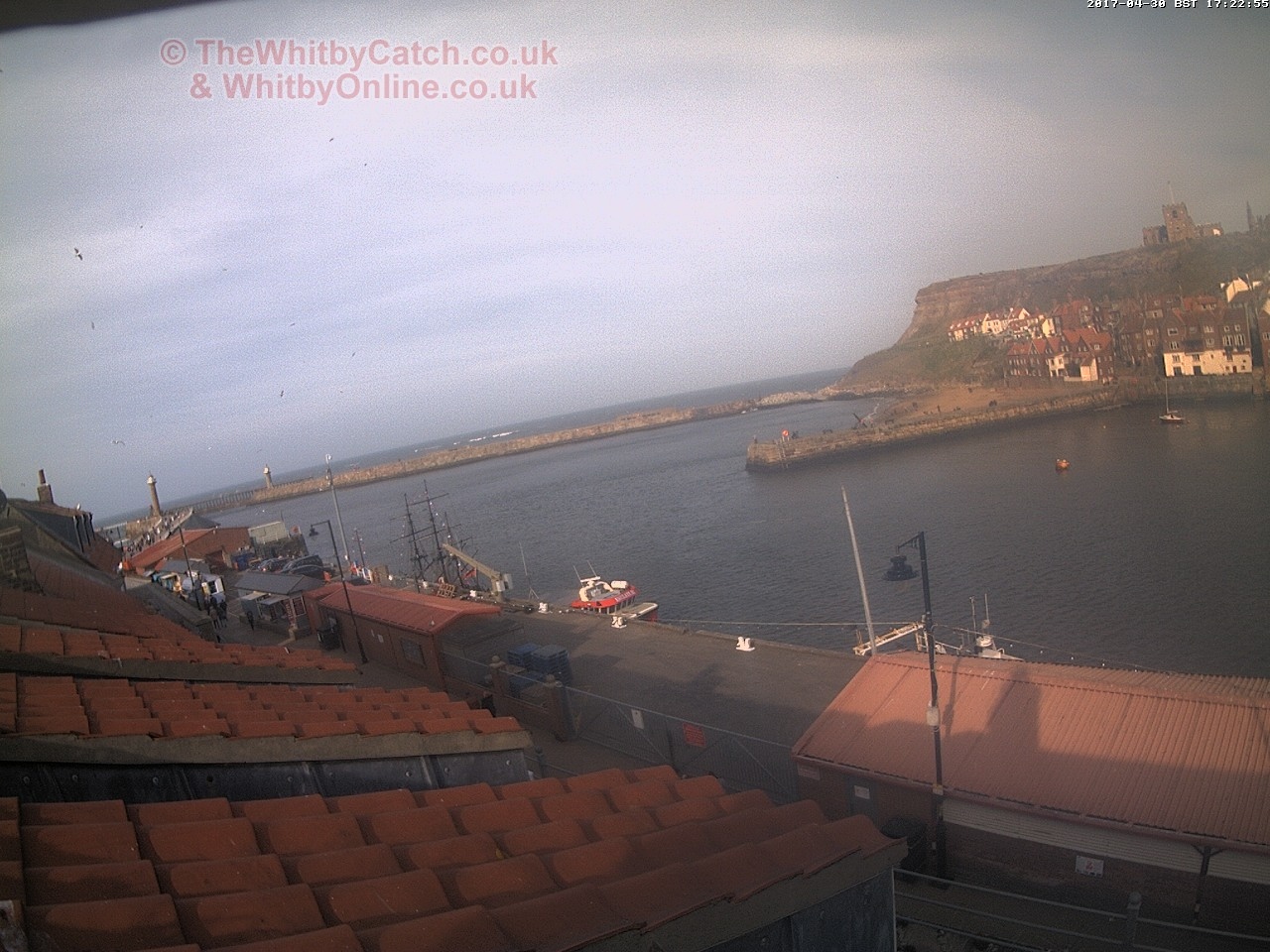 Whitby Sun 30th April 2017 17:23.