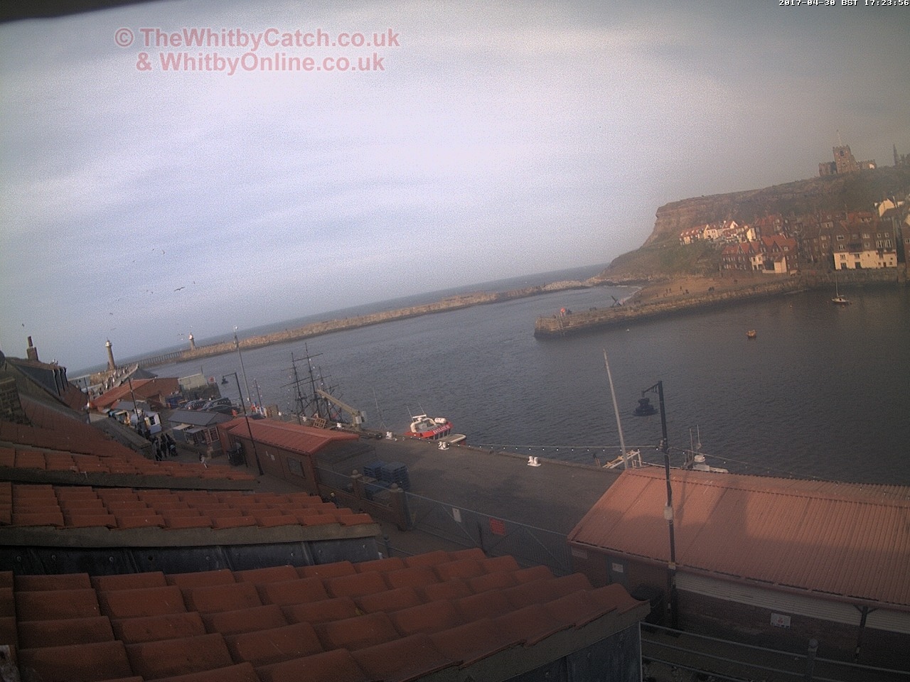 Whitby Sun 30th April 2017 17:24.