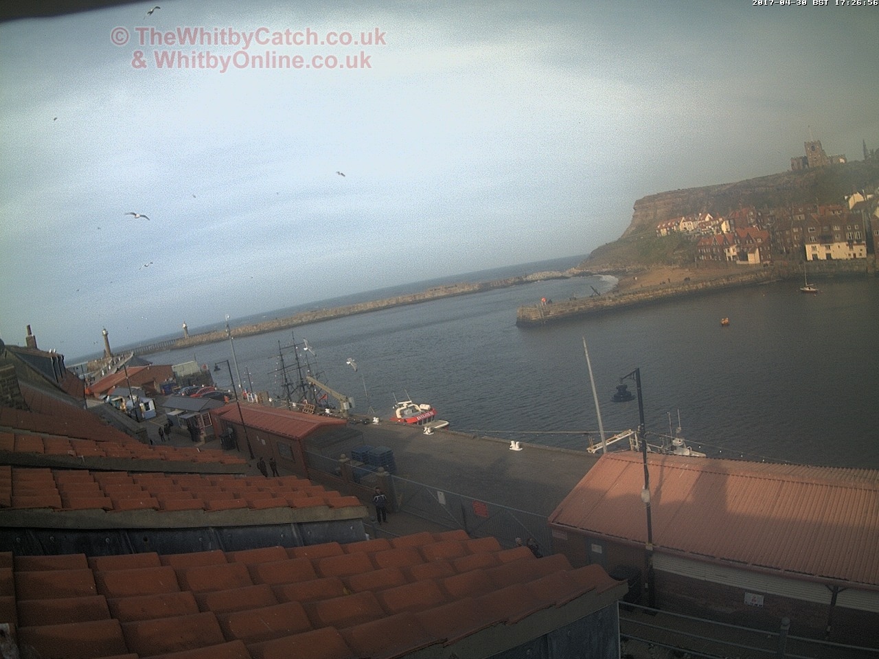 Whitby Sun 30th April 2017 17:27.