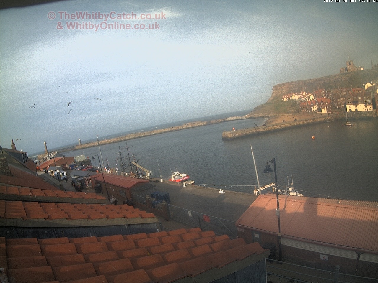 Whitby Sun 30th April 2017 17:33.