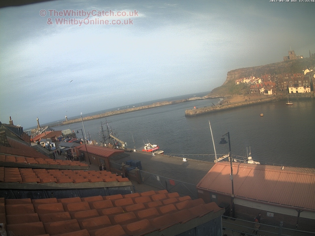 Whitby Sun 30th April 2017 17:34.