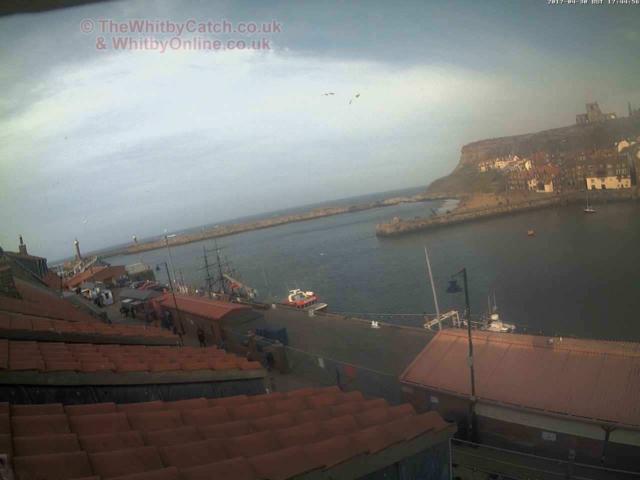 Whitby Sun 30th April 2017 17:45.