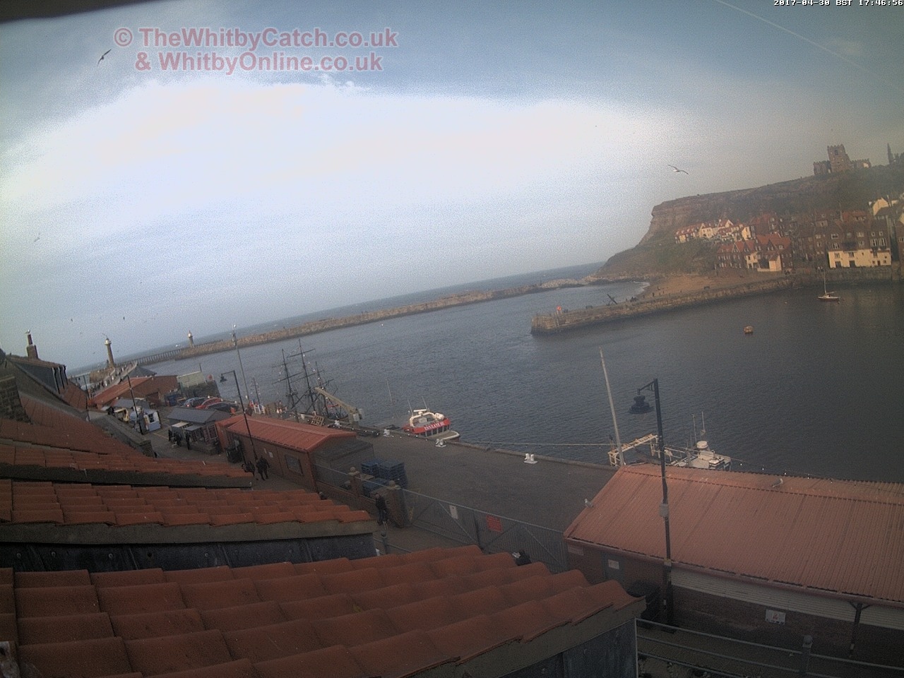 Whitby Sun 30th April 2017 17:47.