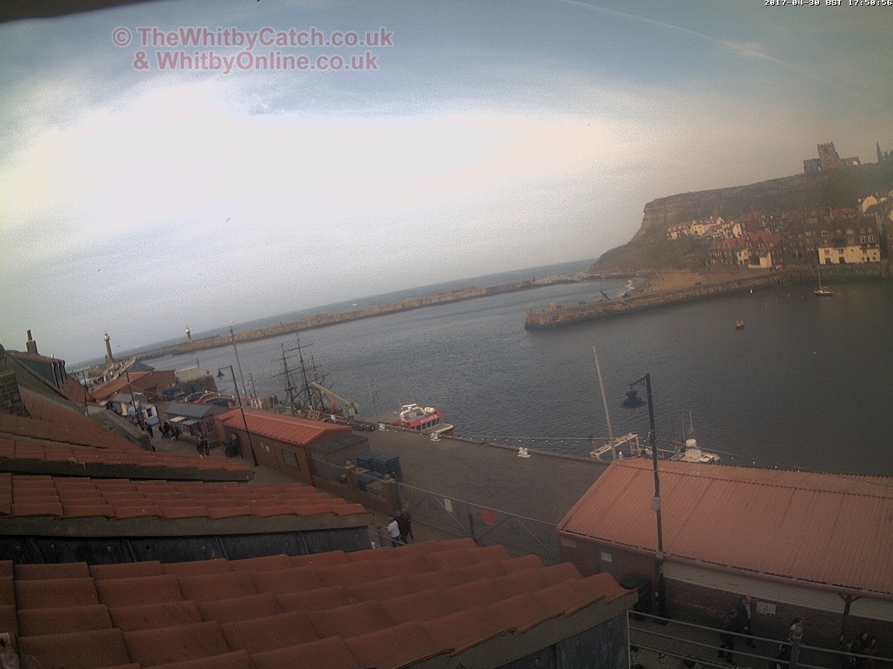 Whitby Sun 30th April 2017 17:51.