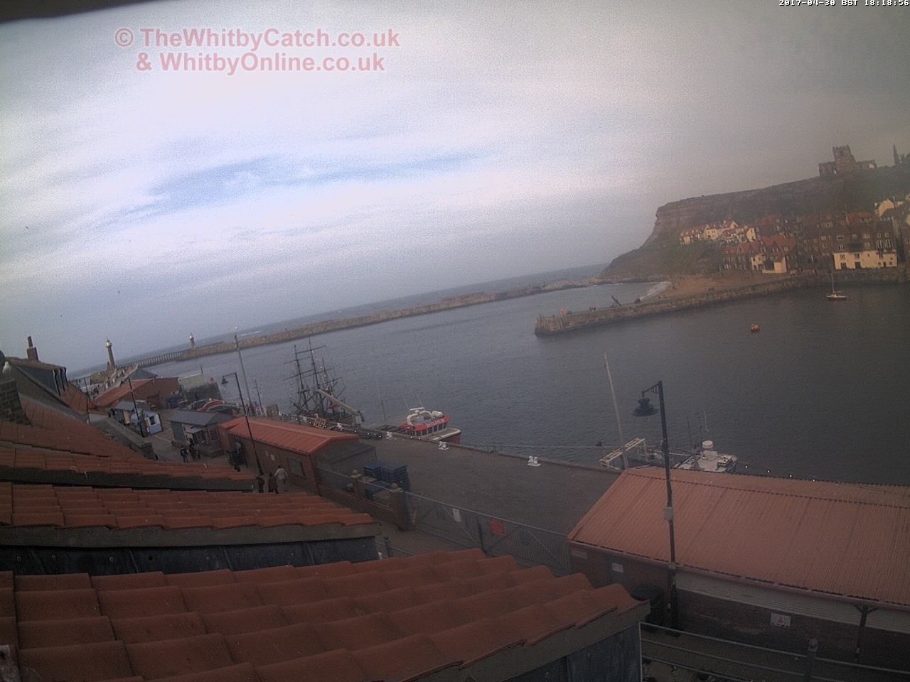 Whitby Sun 30th April 2017 18:19.