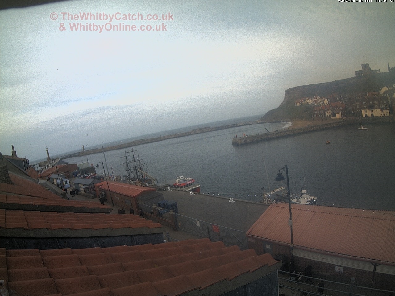 Whitby Sun 30th April 2017 18:32.