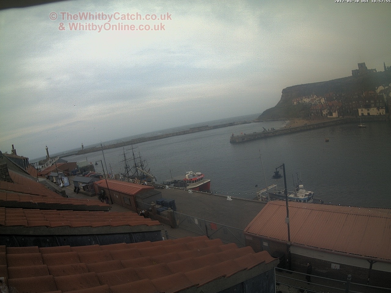 Whitby Sun 30th April 2017 18:58.