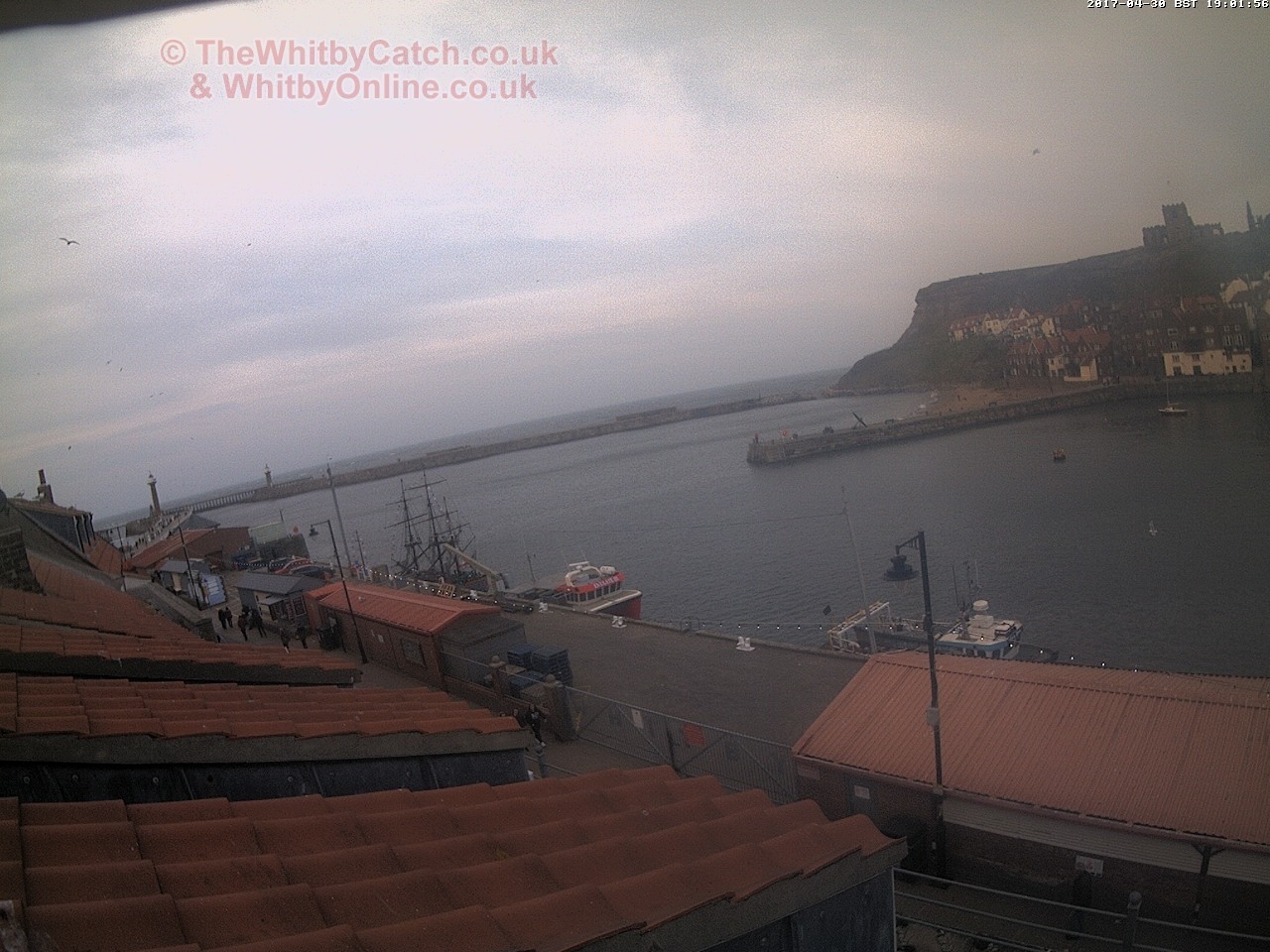 Whitby Sun 30th April 2017 19:02.