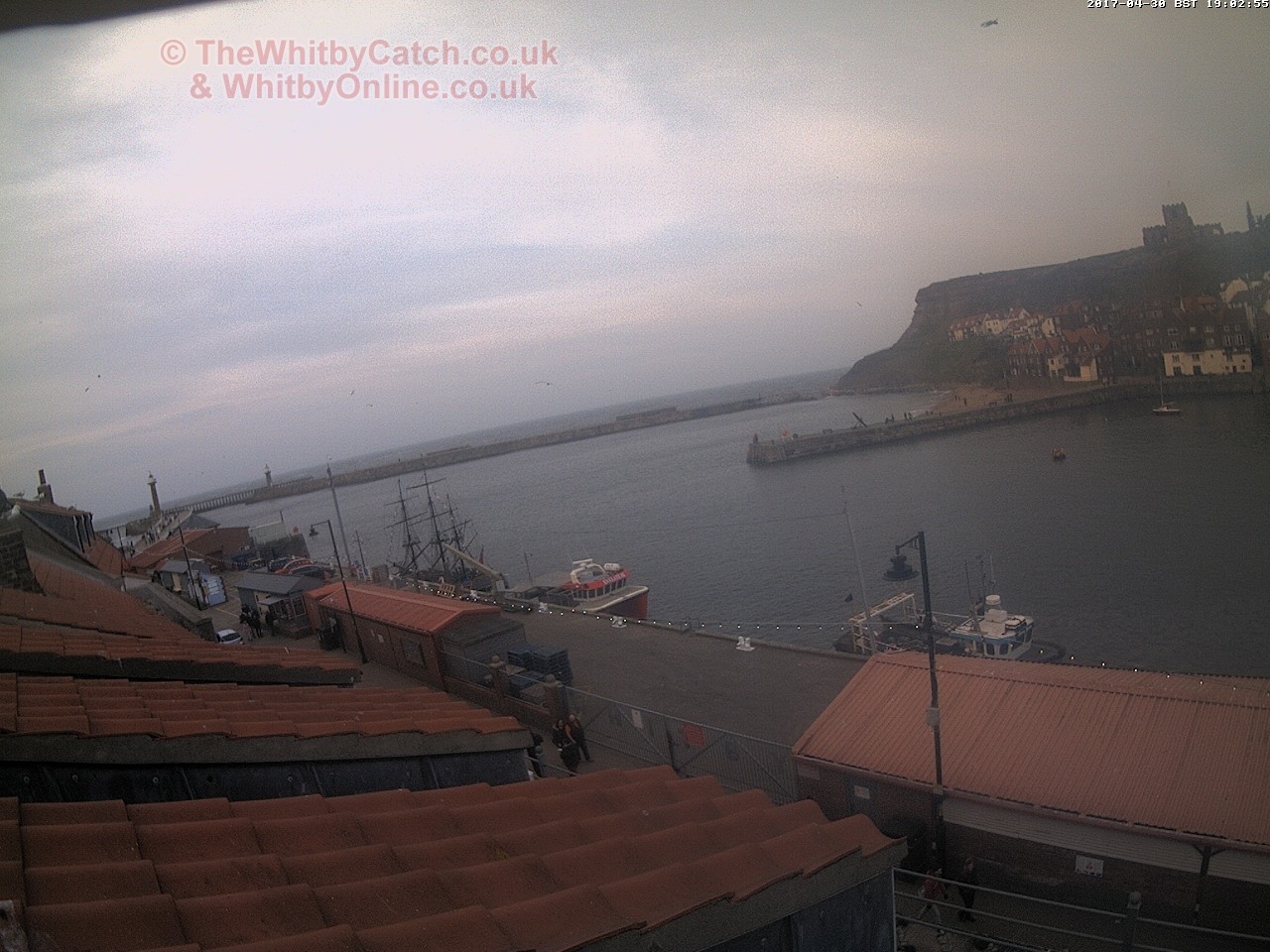 Whitby Sun 30th April 2017 19:03.