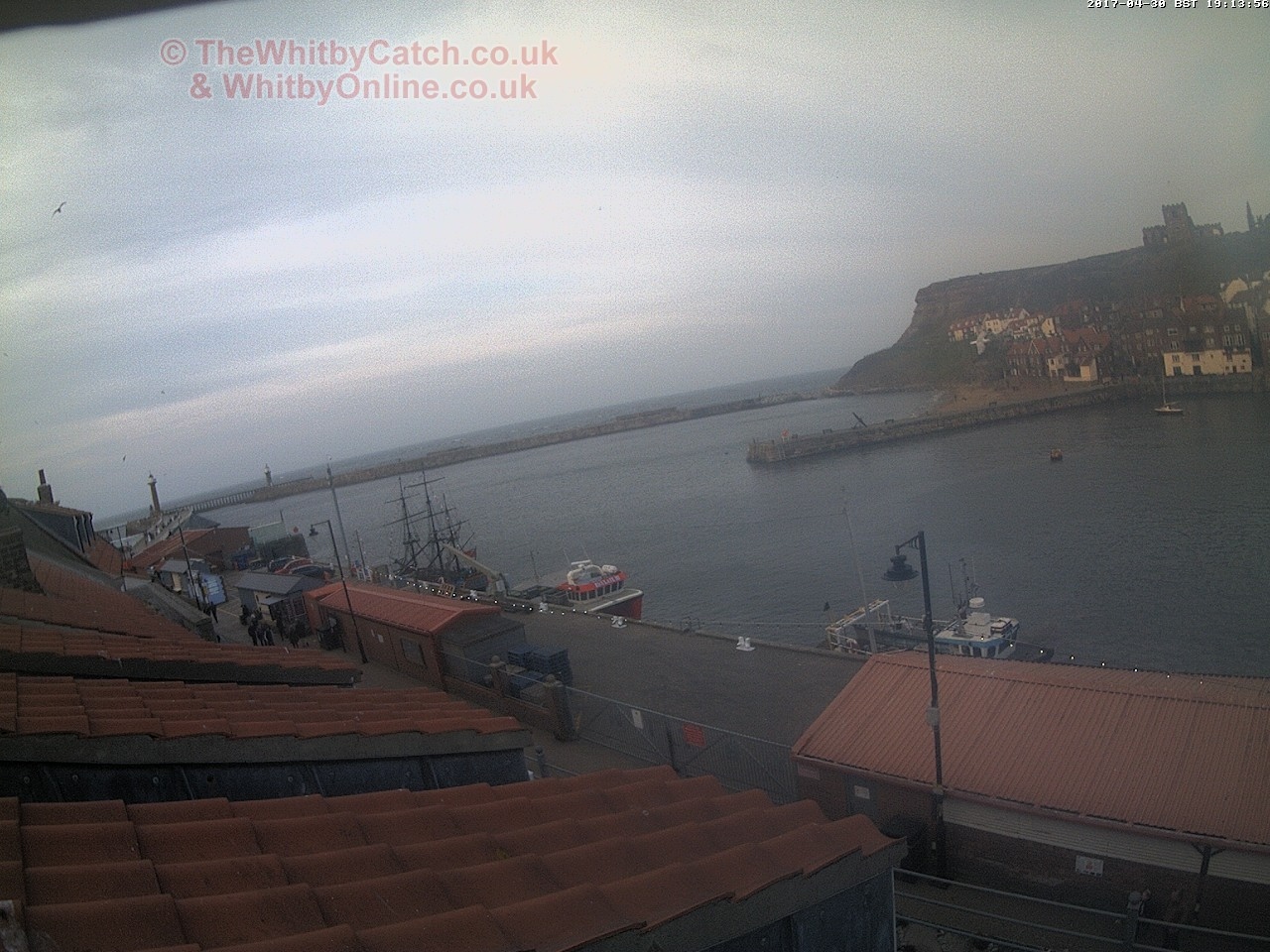 Whitby Sun 30th April 2017 19:14.