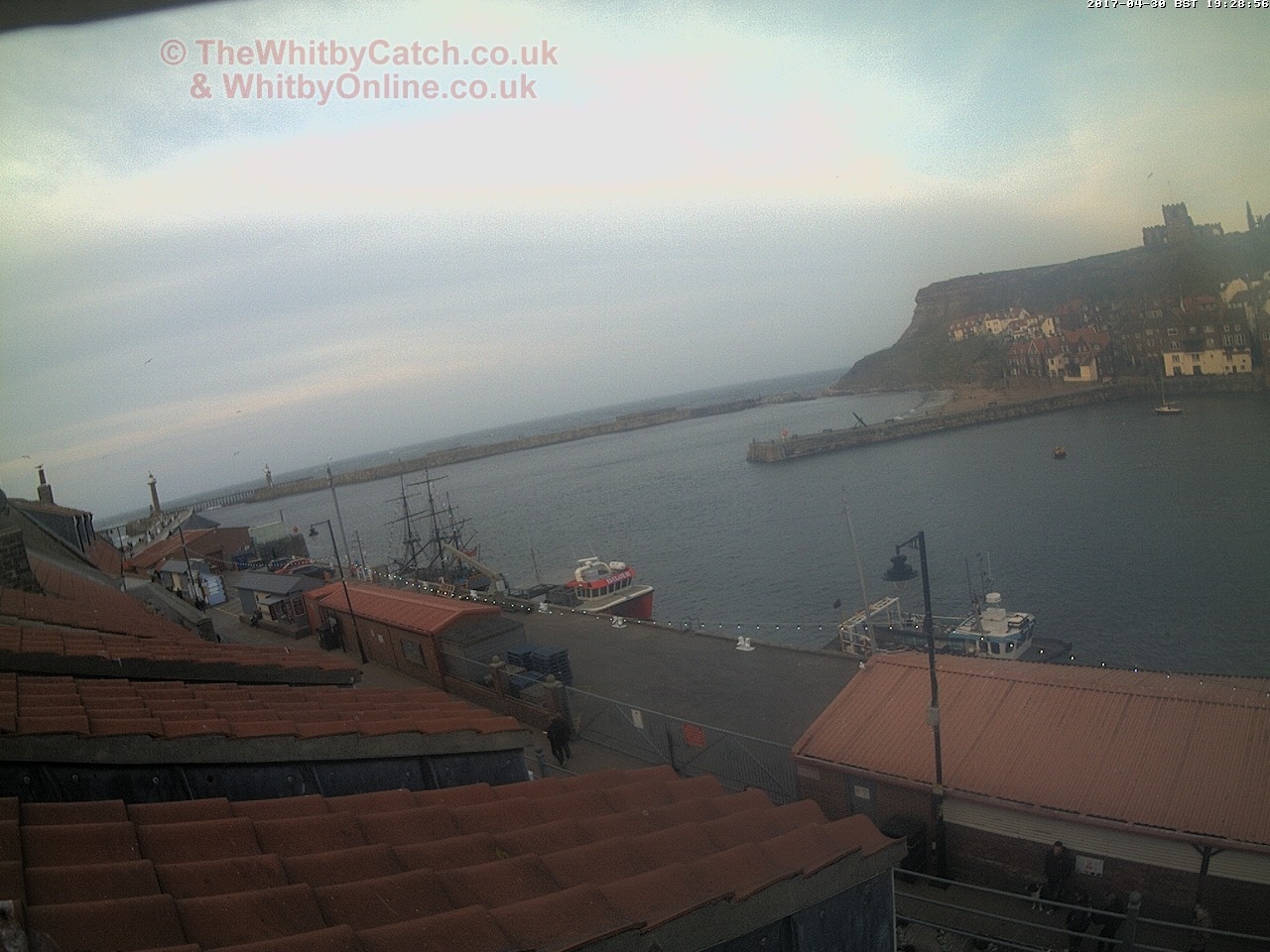 Whitby Sun 30th April 2017 19:29.
