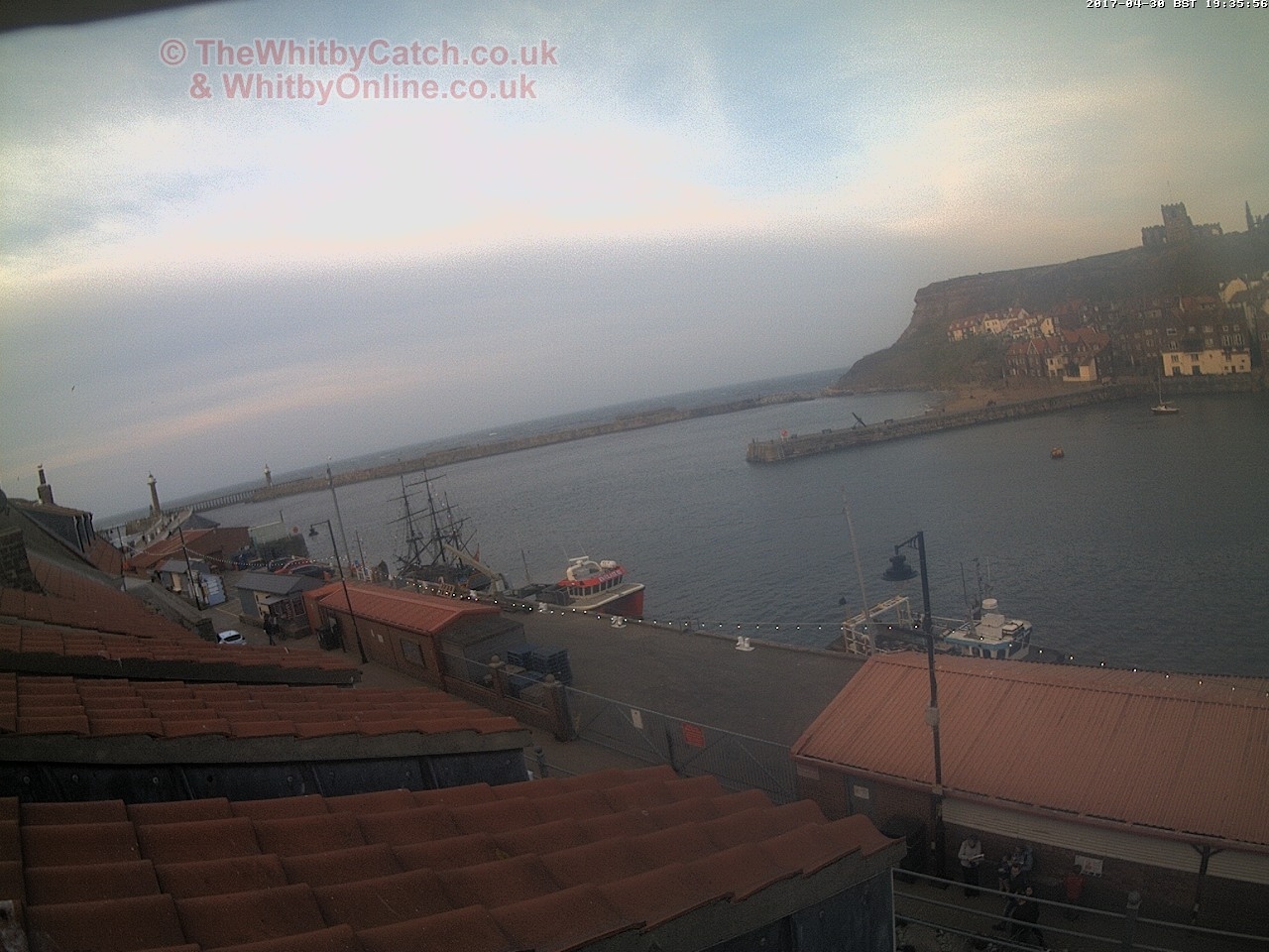 Whitby Sun 30th April 2017 19:36.