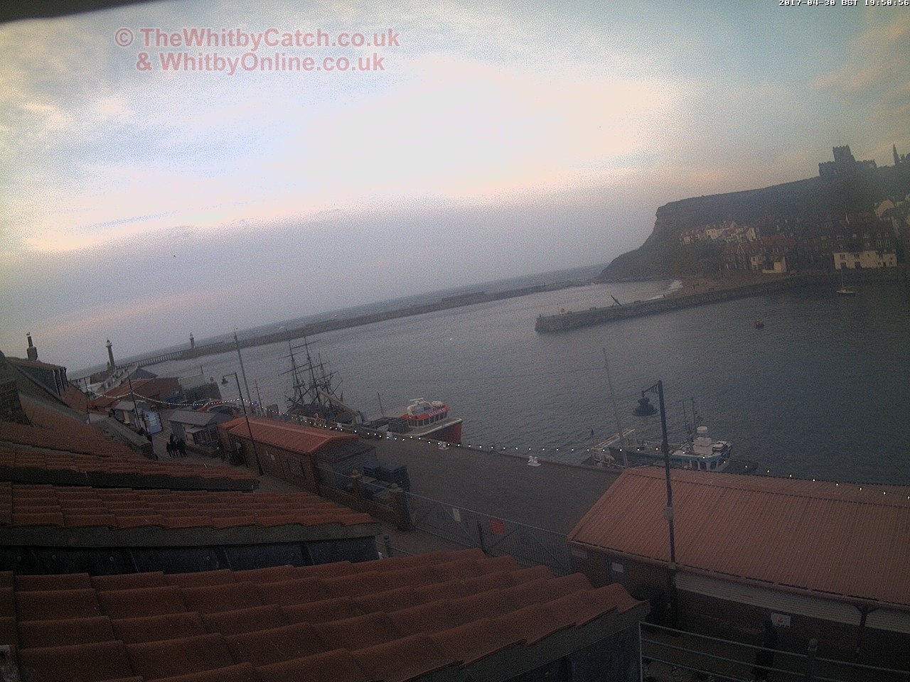 Whitby Sun 30th April 2017 19:51.