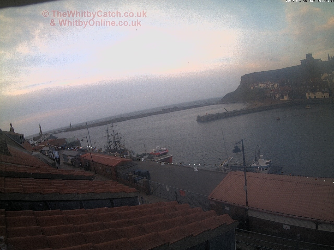 Whitby Sun 30th April 2017 19:53.
