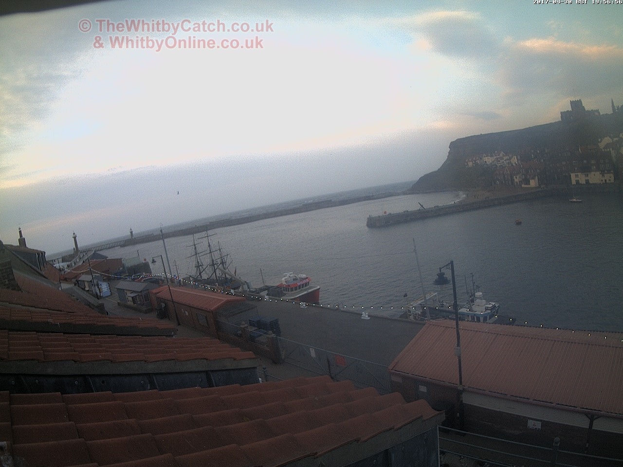 Whitby Sun 30th April 2017 19:57.