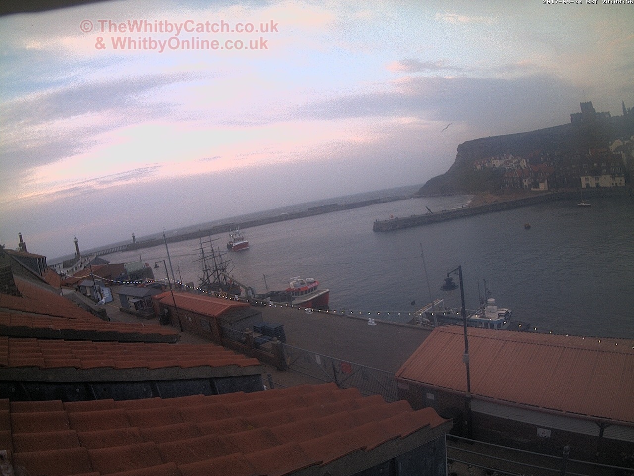 Whitby Sun 30th April 2017 20:09.