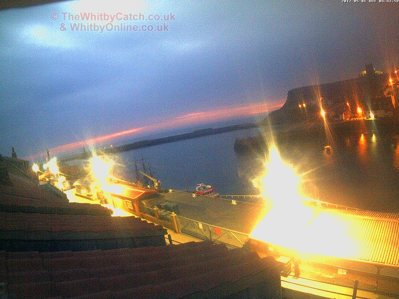 Whitby Mon 1st May 2017 04:44.