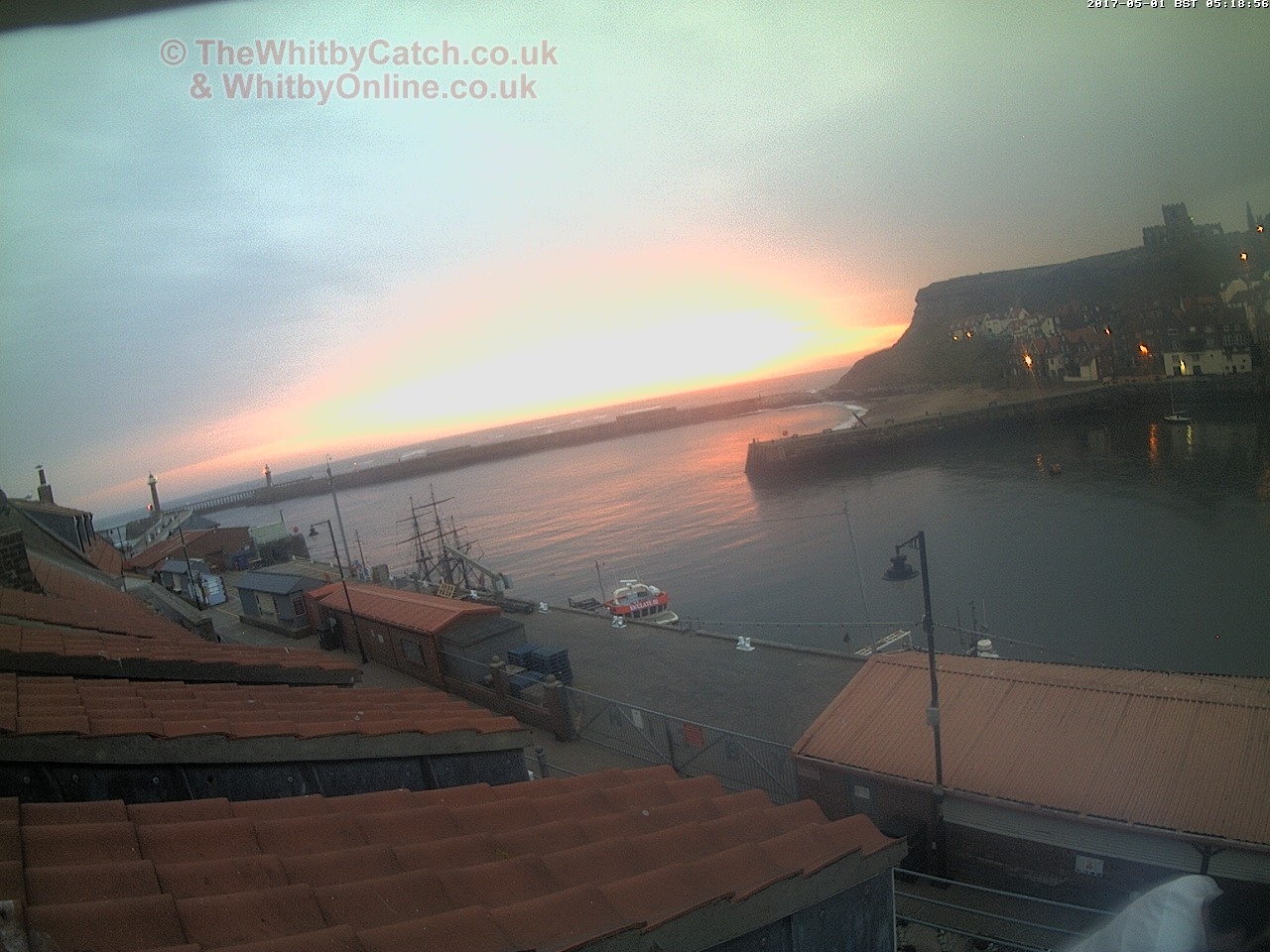 Whitby Mon 1st May 2017 05:19.