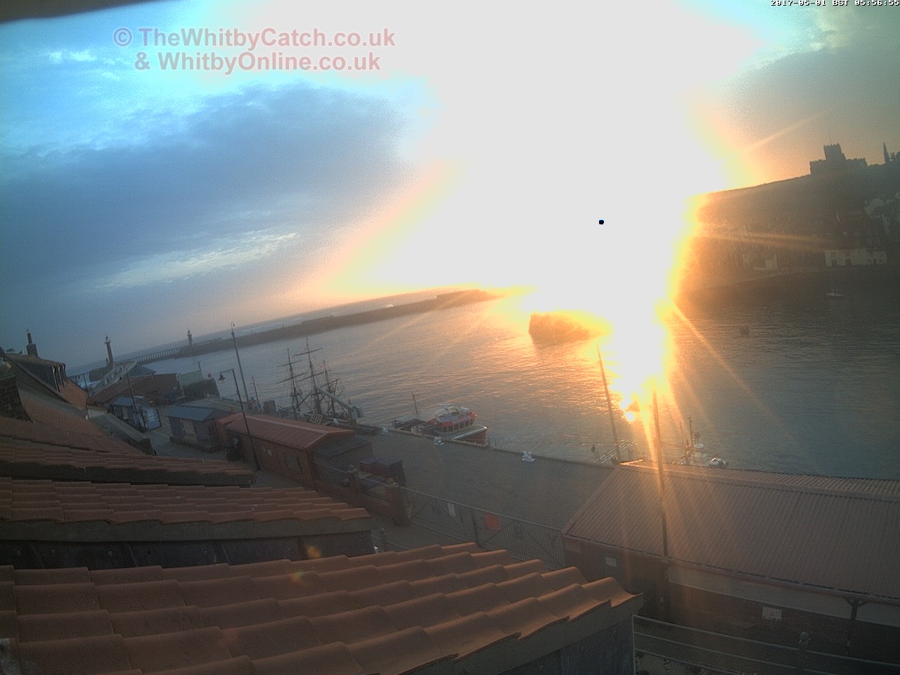 Whitby Mon 1st May 2017 05:57.