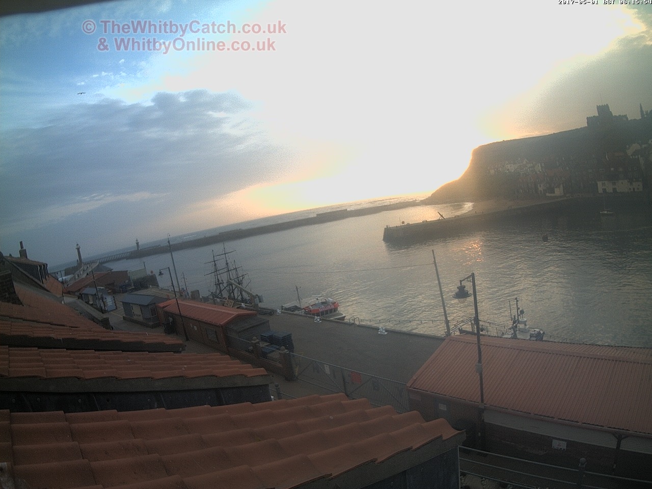 Whitby Mon 1st May 2017 06:16.