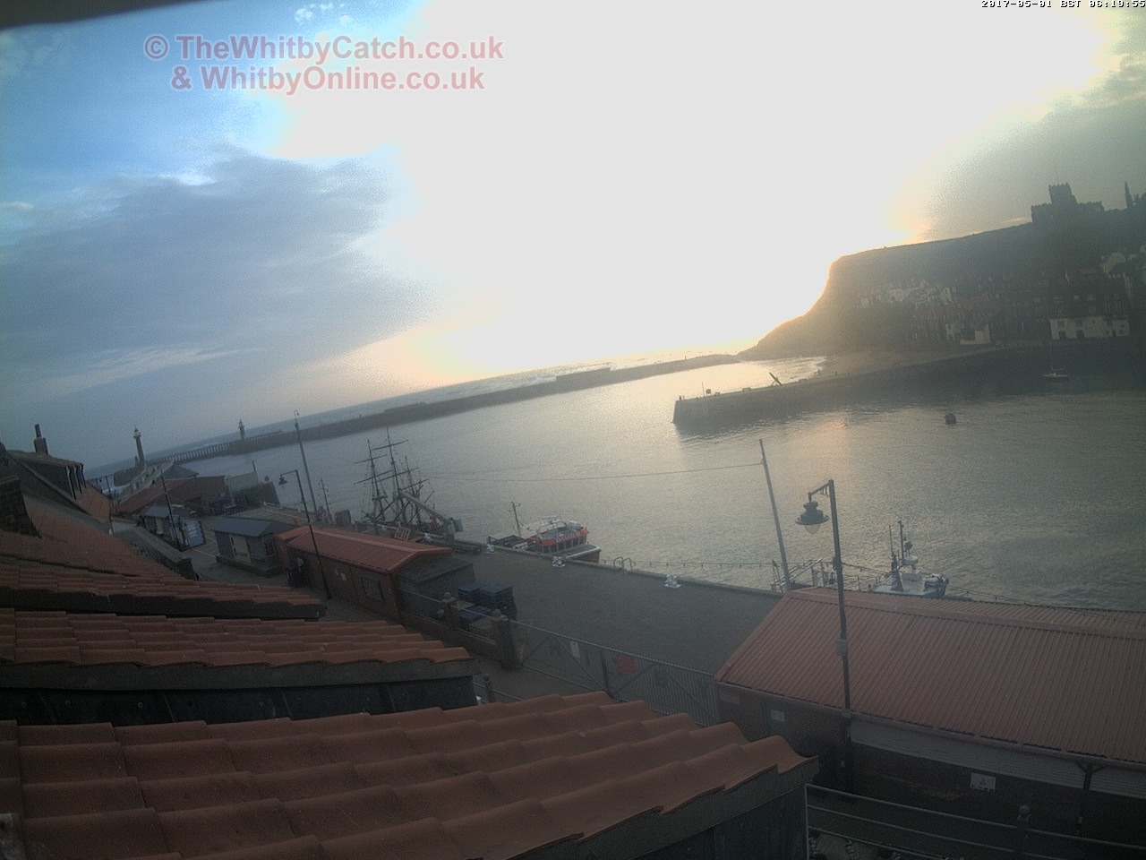 Whitby Mon 1st May 2017 06:20.