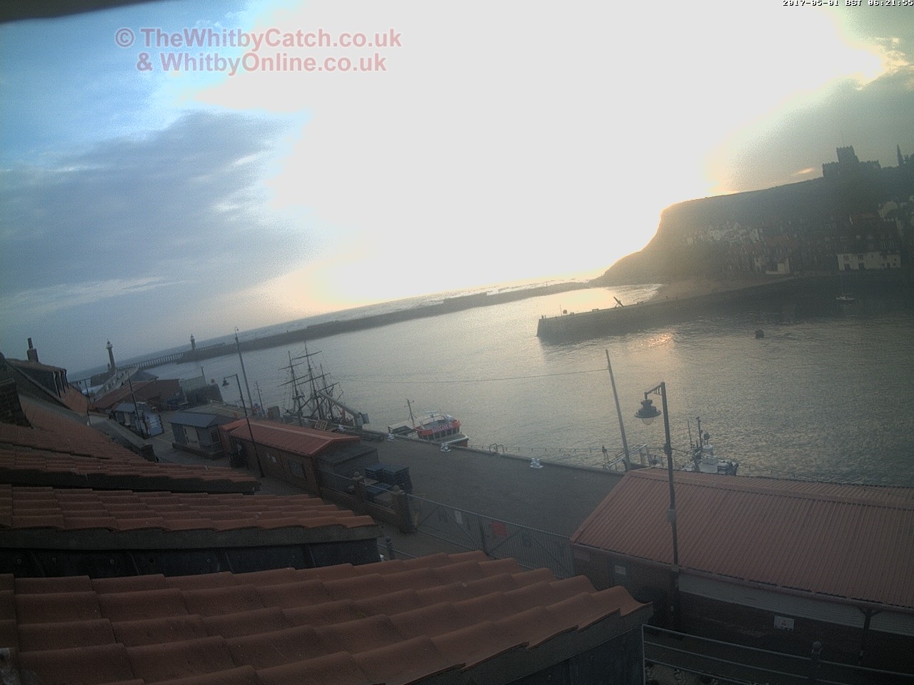 Whitby Mon 1st May 2017 06:22.