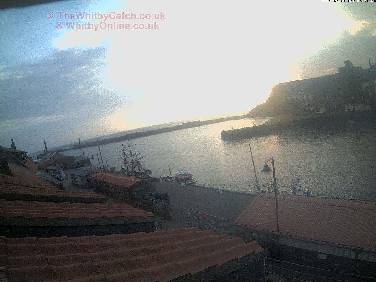 Whitby Mon 1st May 2017 06:23.