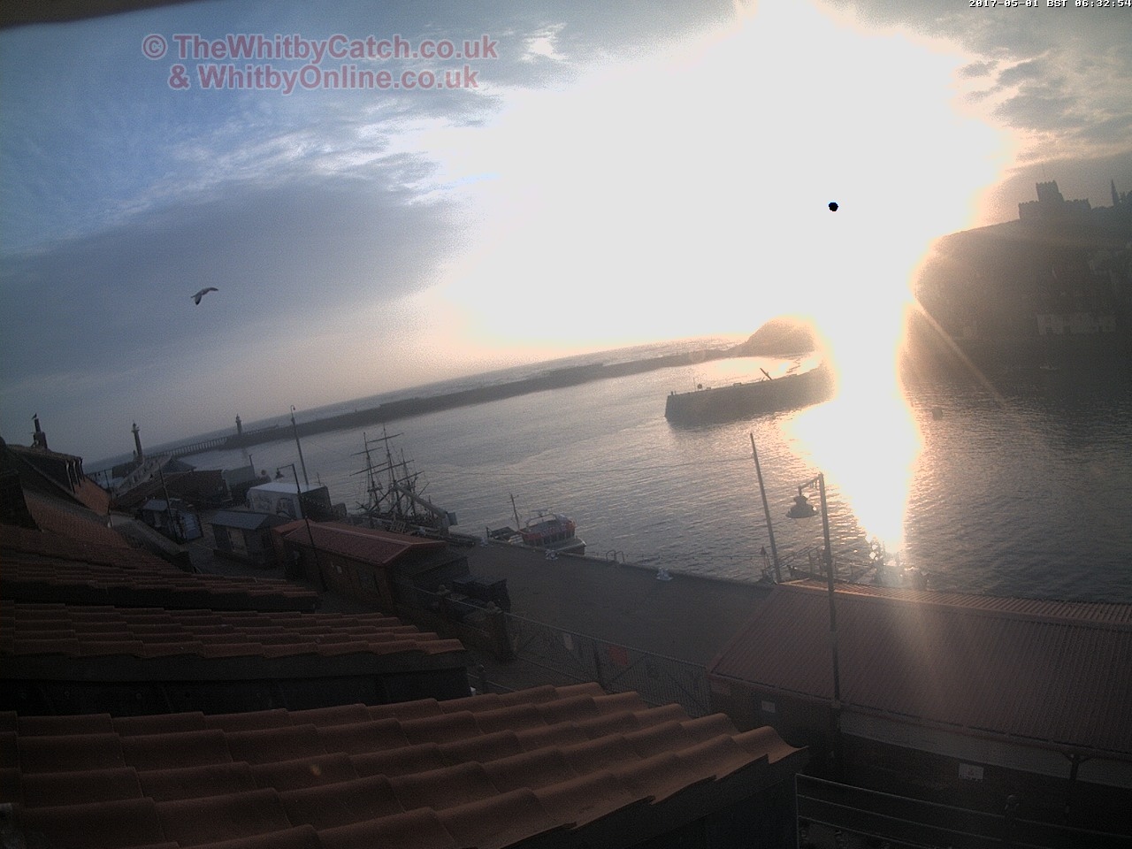 Whitby Mon 1st May 2017 06:33.