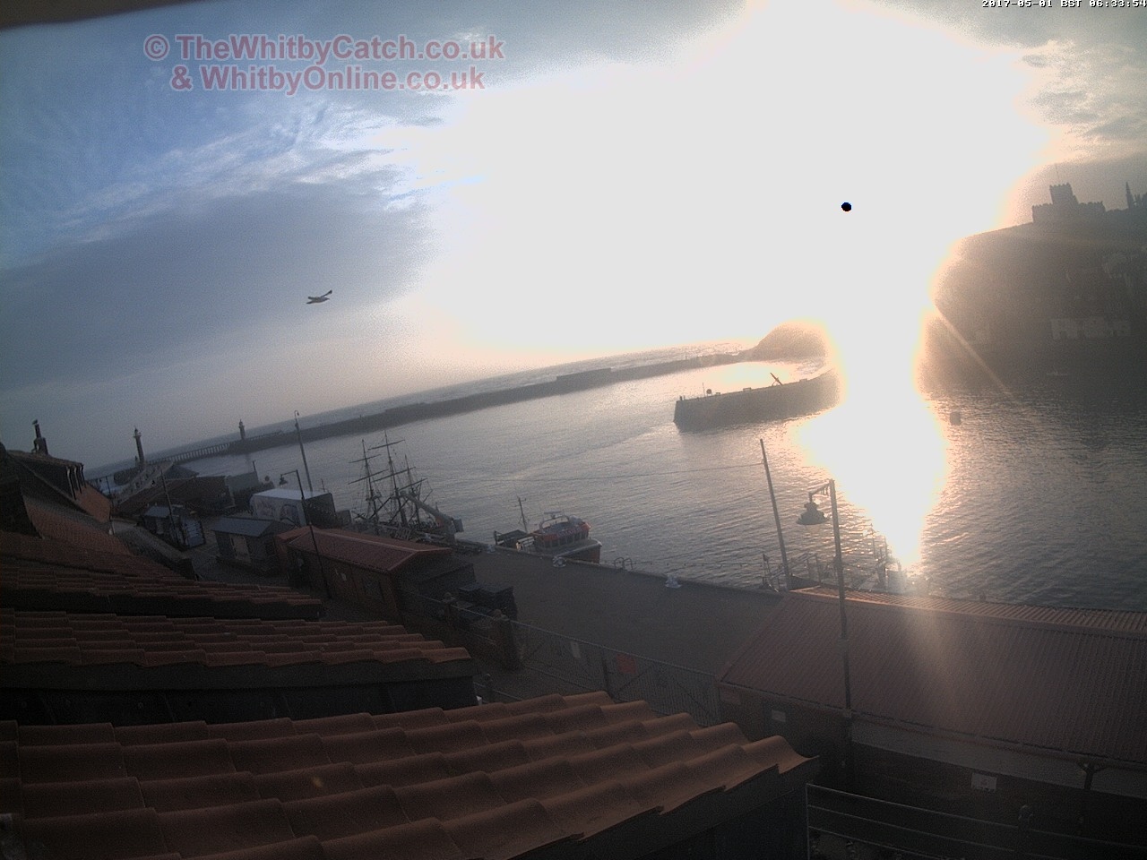 Whitby Mon 1st May 2017 06:34.