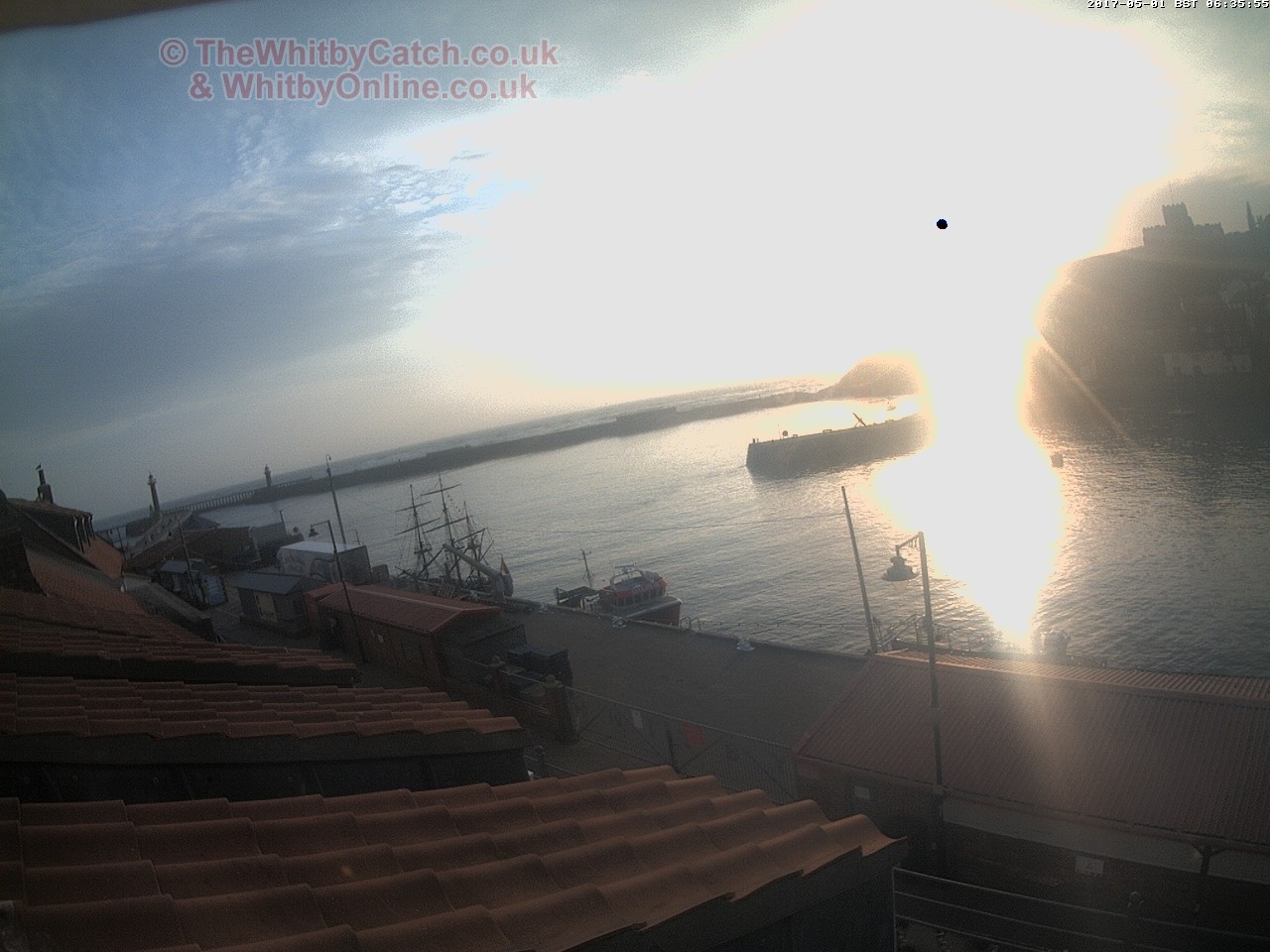 Whitby Mon 1st May 2017 06:36.