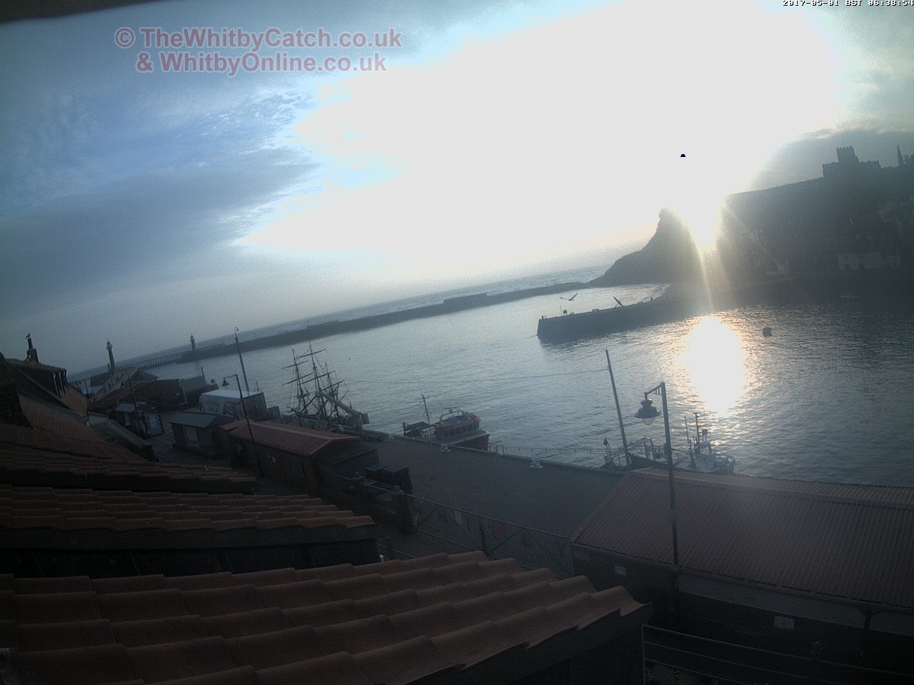 Whitby Mon 1st May 2017 06:39.