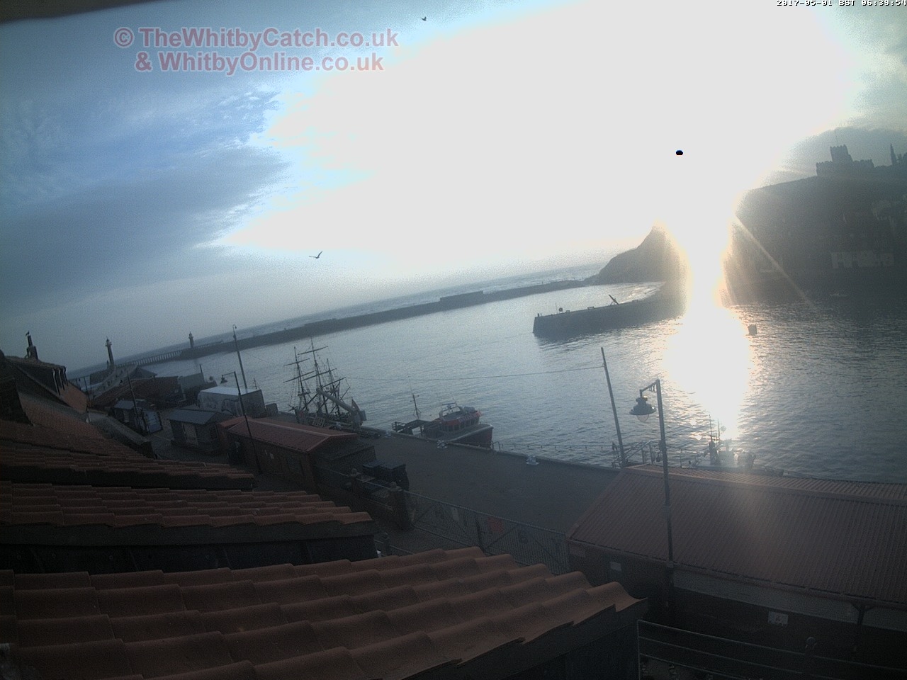 Whitby Mon 1st May 2017 06:40.