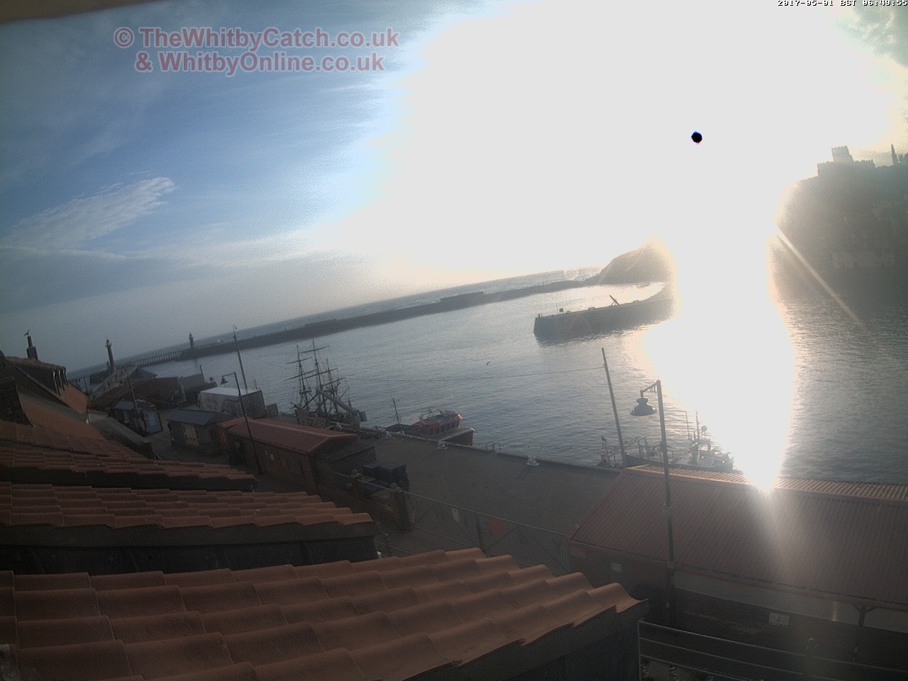 Whitby Mon 1st May 2017 06:50.