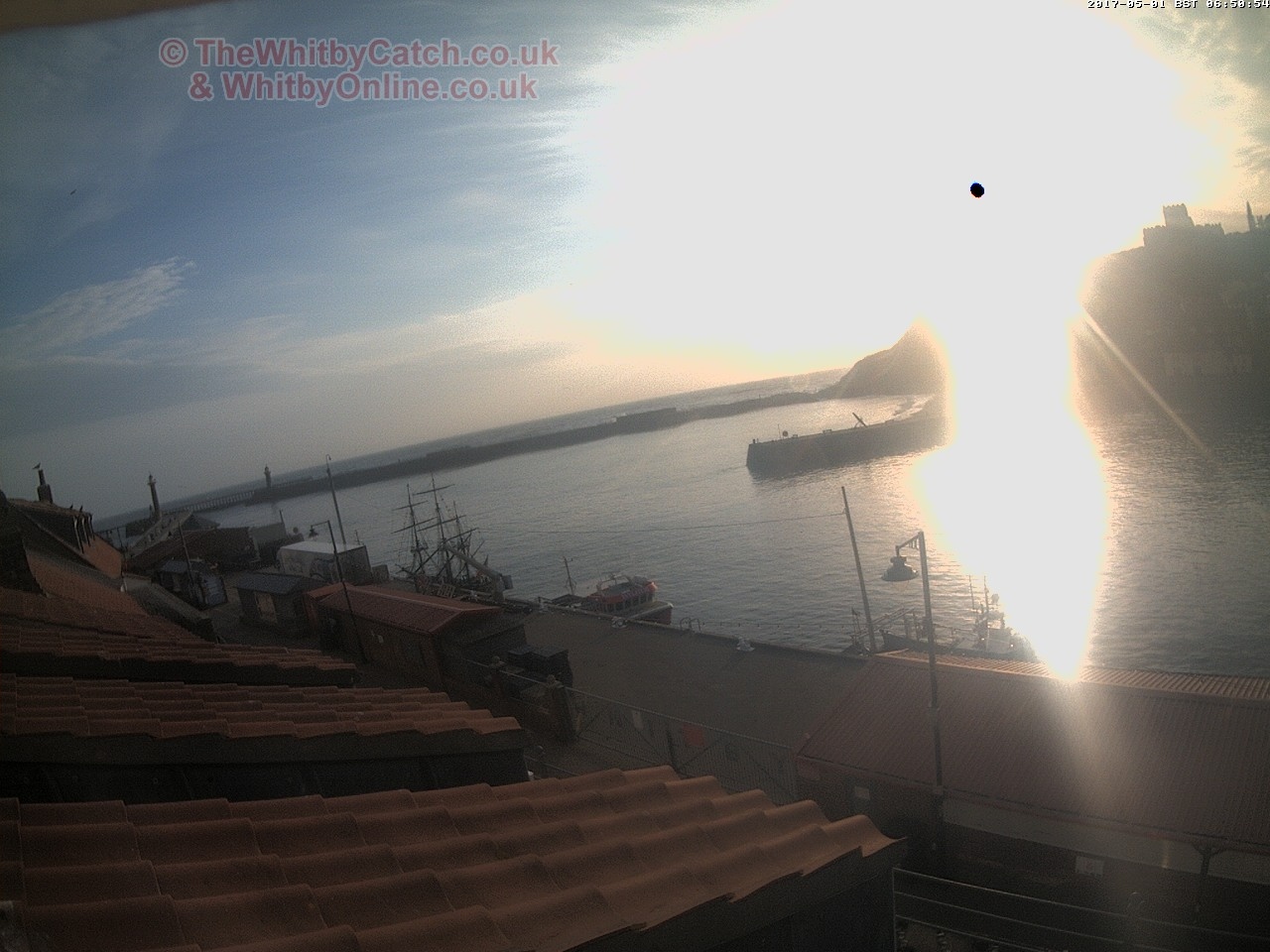 Whitby Mon 1st May 2017 06:51.