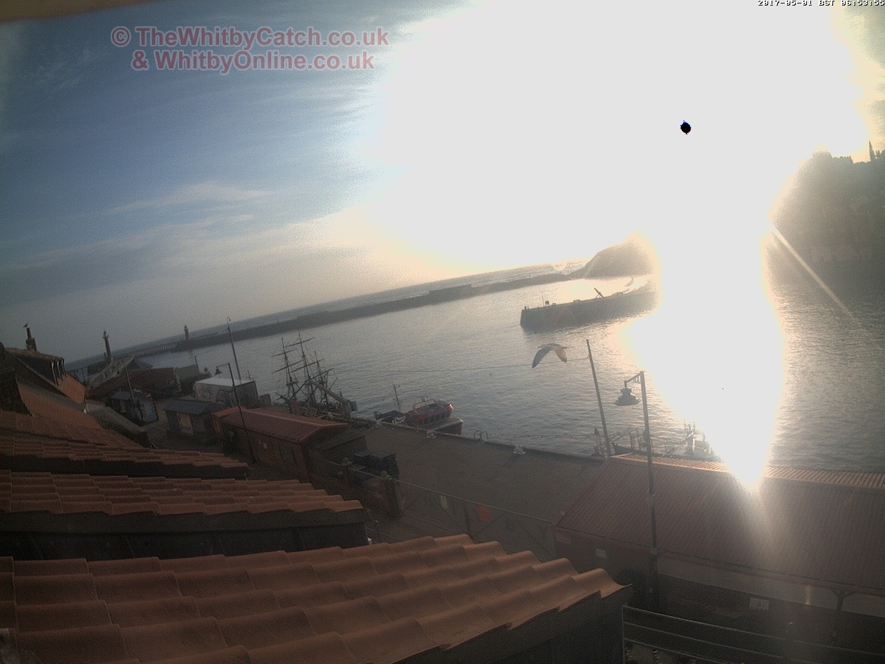 Whitby Mon 1st May 2017 06:54.