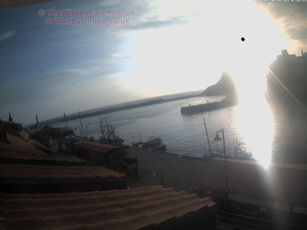 Whitby Mon 1st May 2017 07:03.