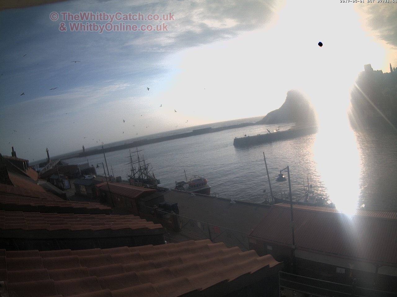 Whitby Mon 1st May 2017 07:12.